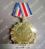 中國(guó)殘聯(lián)高檔勛章的制作功臣勛章,功臣獎(jiǎng)?wù)? title=