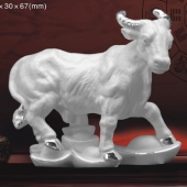 純銀生肖牛擺件定做、生肖牛純銀擺件定制