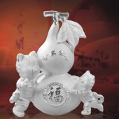 合家幸?；⒓冦y擺件